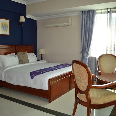 Hotel Nikko Towers Dar es Salaam Buitenkant foto
