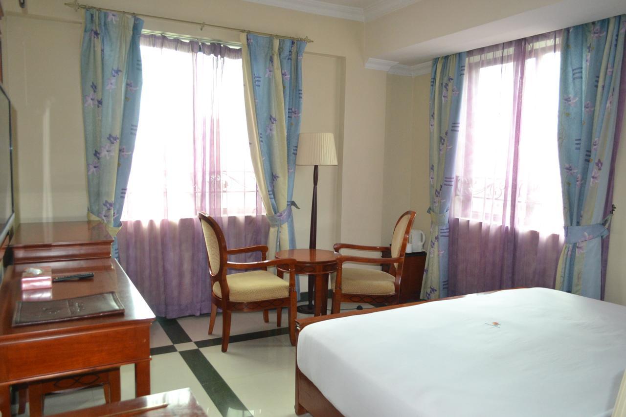 Hotel Nikko Towers Dar es Salaam Buitenkant foto